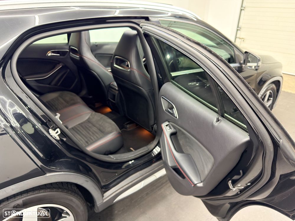 Mercedes-Benz GLA 180 d AMG Line - 19