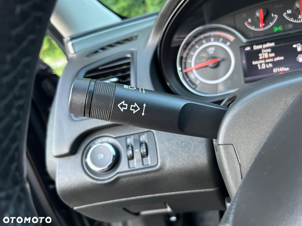 Opel Insignia 1.4 Turbo Sports Tourer ecoFLEXStart/Stop Design Edition - 29