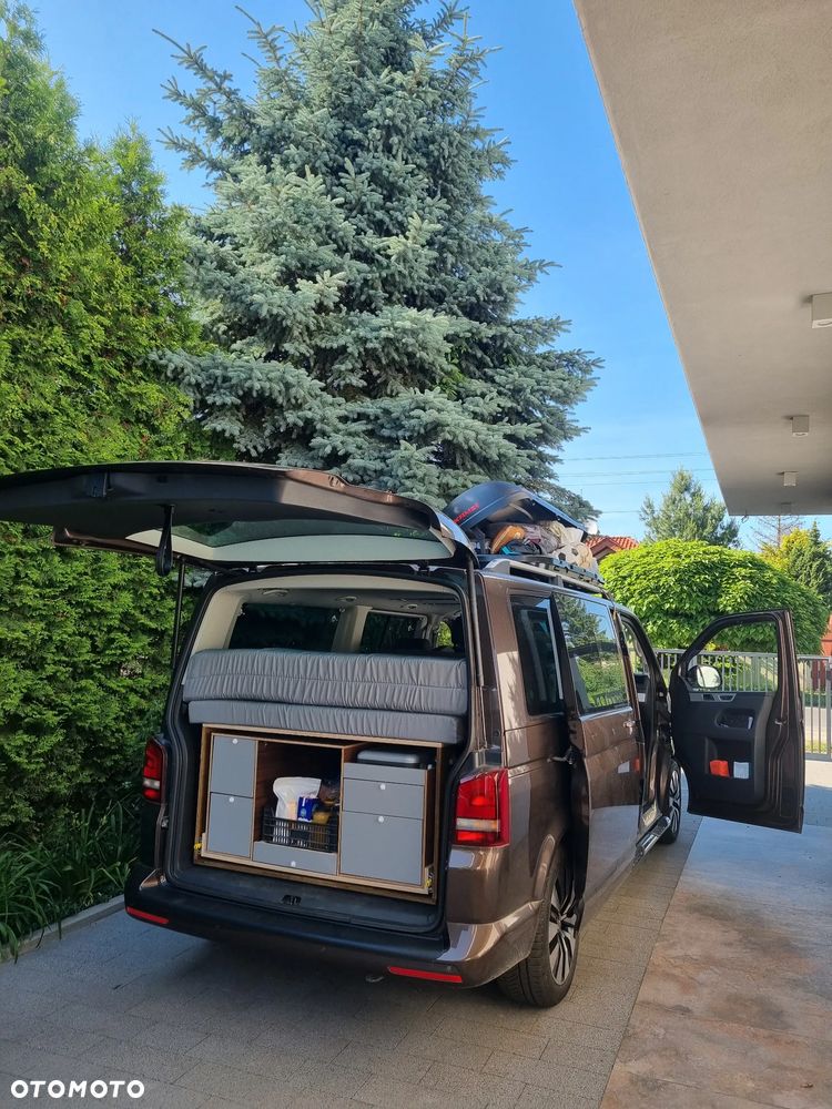 Volkswagen Multivan - 20