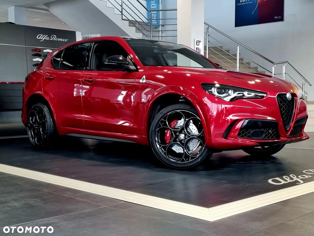 Alfa Romeo Stelvio - 17