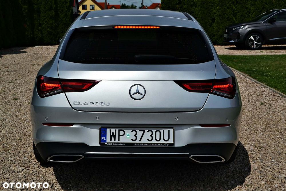 Mercedes-Benz CLA - 12