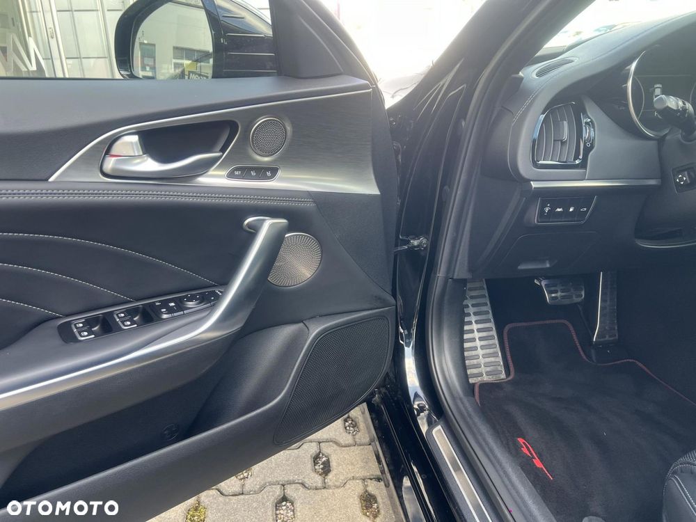 Kia Stinger 3.3 T-GDI V6 GT Prestige Line AWD - 10