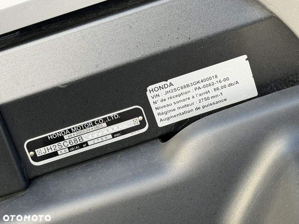 Honda GL - 32