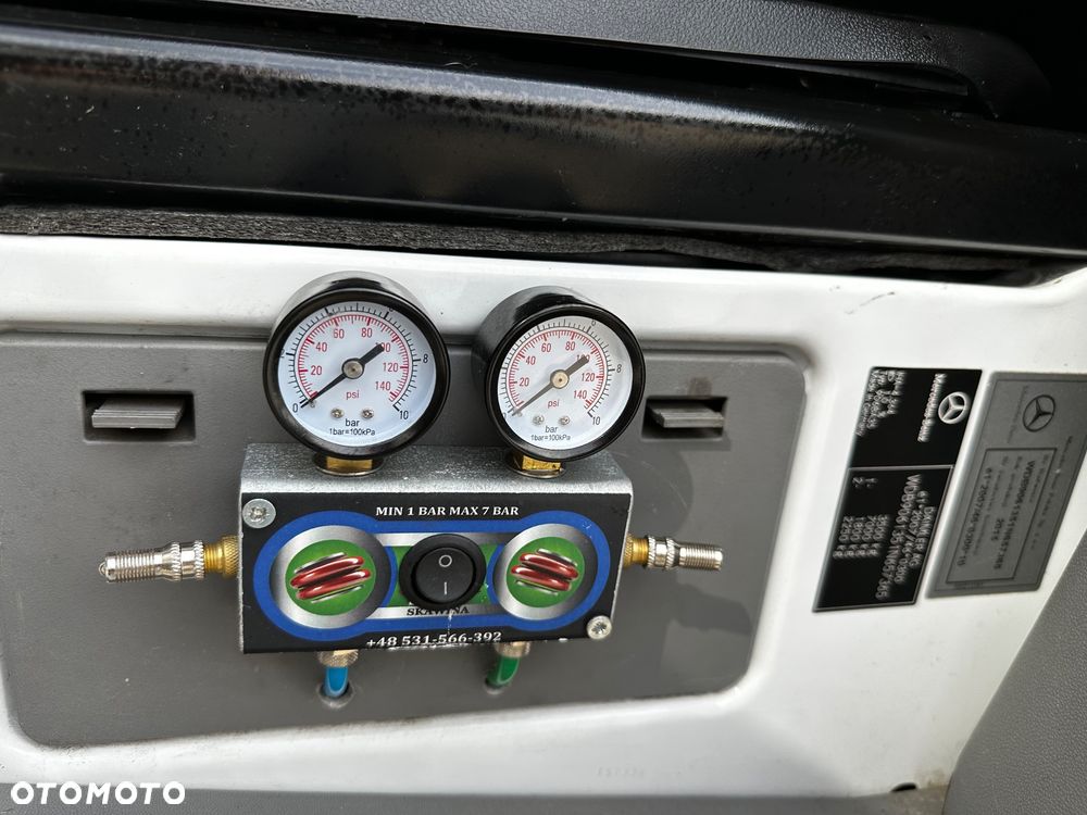 Mercedes-Benz SPRINTER 319 906 - 21