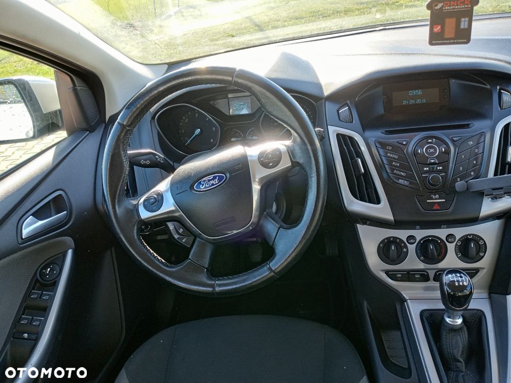 Ford Focus - 8