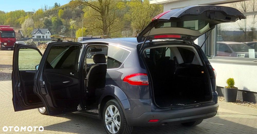 Ford S-Max - 21