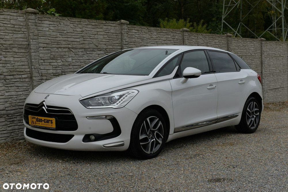 Citroën DS5 HDi 165 Chic - 1