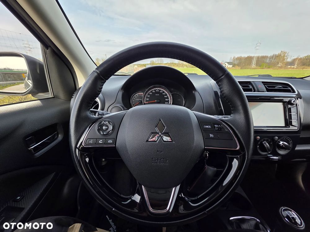 Mitsubishi Space Star AS&G 1.2 Spirit+ Black - 25