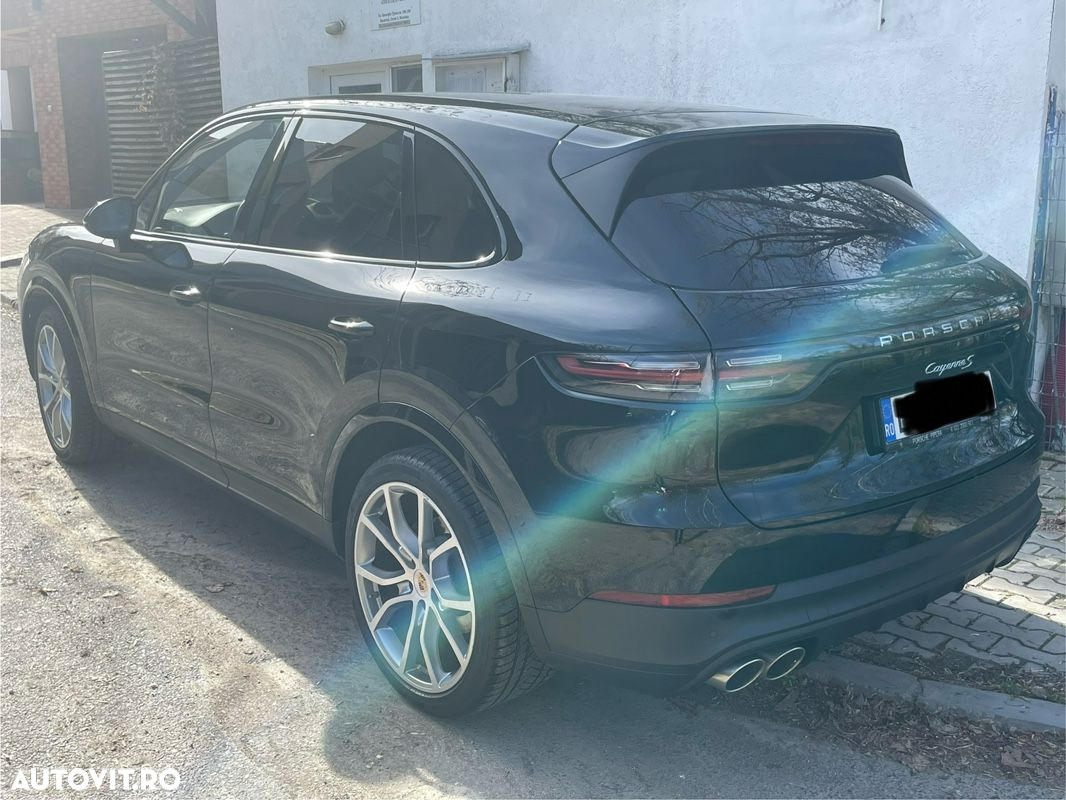 Porsche Cayenne S - 2