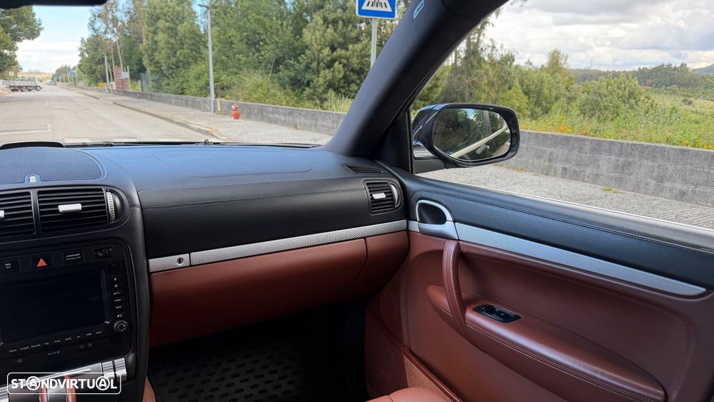 Porsche Cayenne S Tiptronic - 25