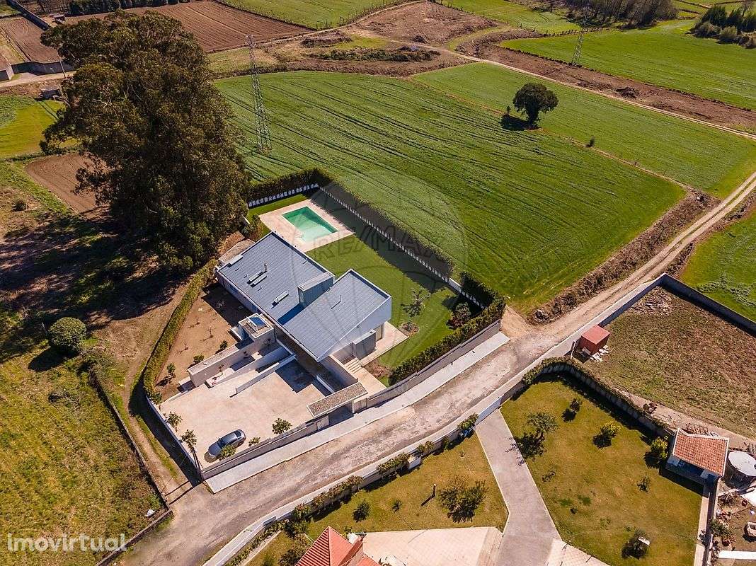 Moradia T4 para venda - Grande imagem: 2/25