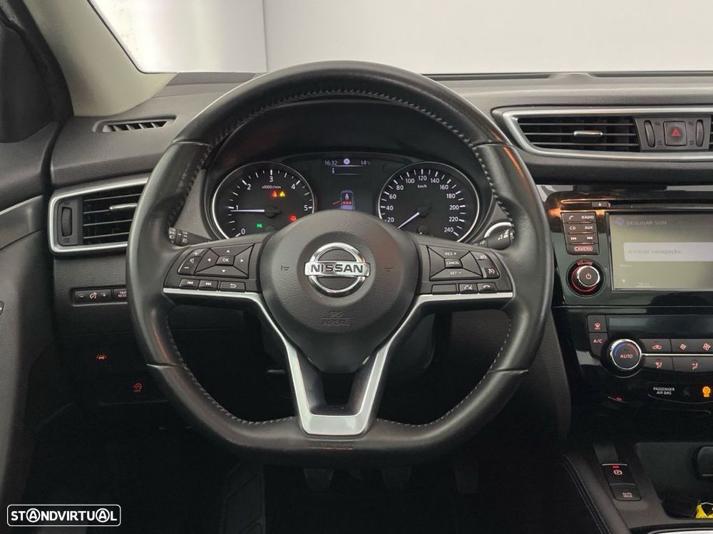 Nissan Qashqai 1.5 dCi N-Connecta - 14