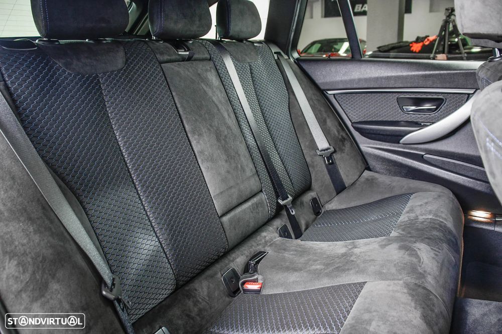 BMW 320 d Auto Pack M - 17