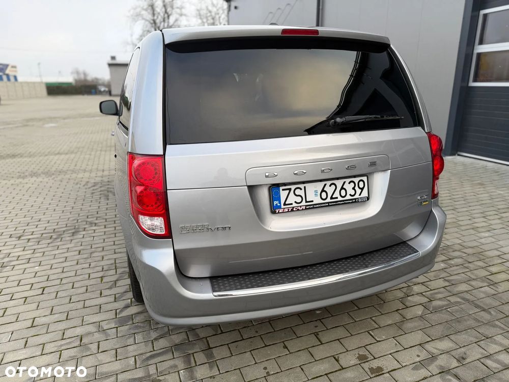 Dodge Grand Caravan 3.6 R/T - 27