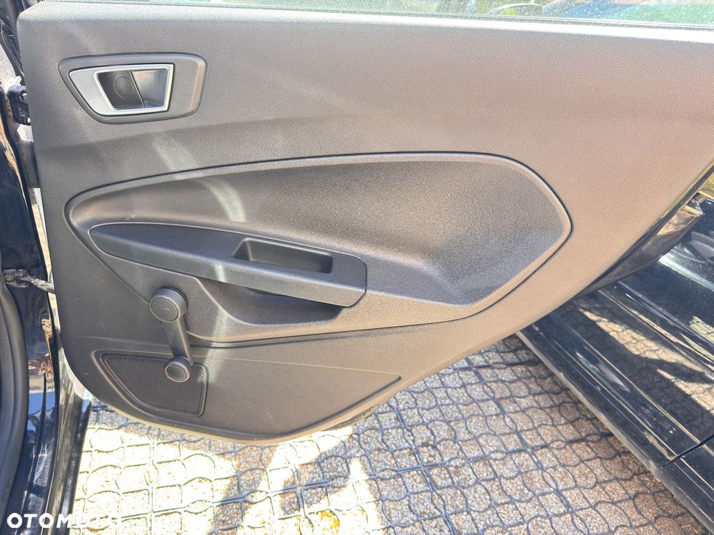 Ford Fiesta 1.25 Titanium EU5 - 17