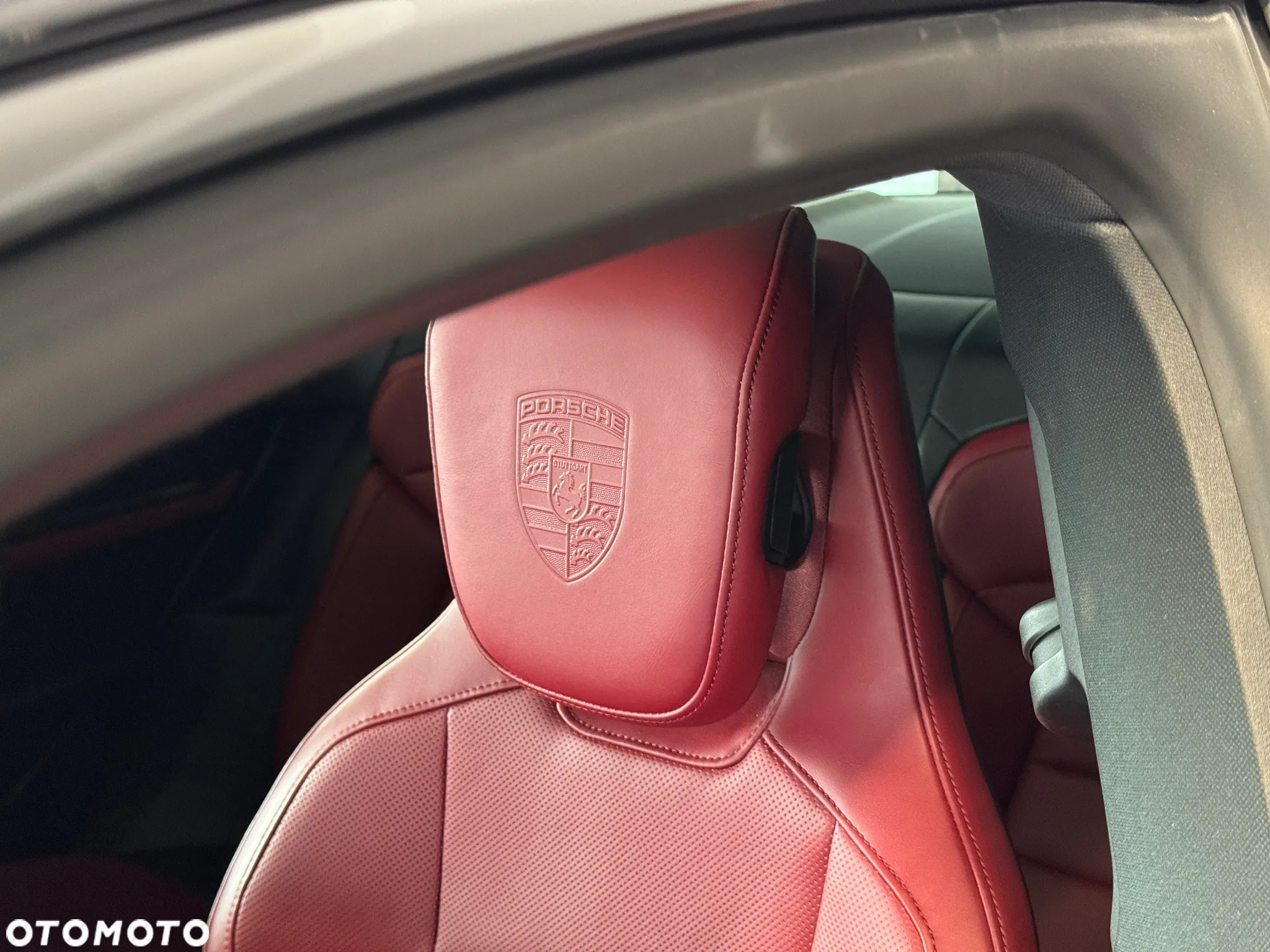 Porsche Taycan Standard - 15