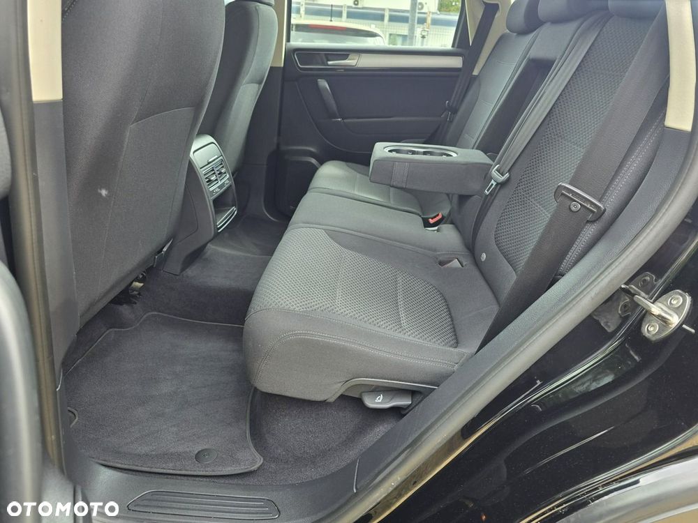 Volkswagen Touareg 3.0 V6 TDI BMT Business Line - 12