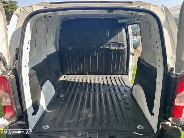 Toyota PROACE CITY 3 LUG. - 7