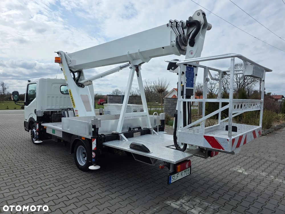 Nissan Palfinger P 210 BK - 2