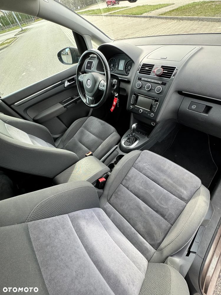 Volkswagen Touran 1.4 TSI DSG Highline - 6