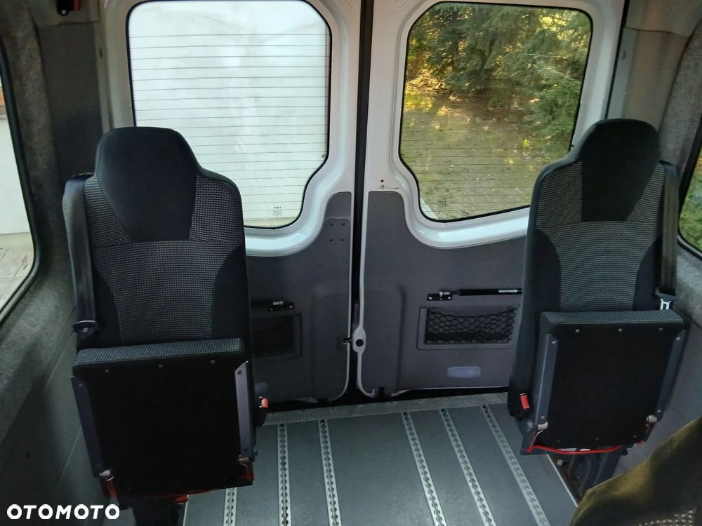 Mercedes-Benz Sprinter - 24