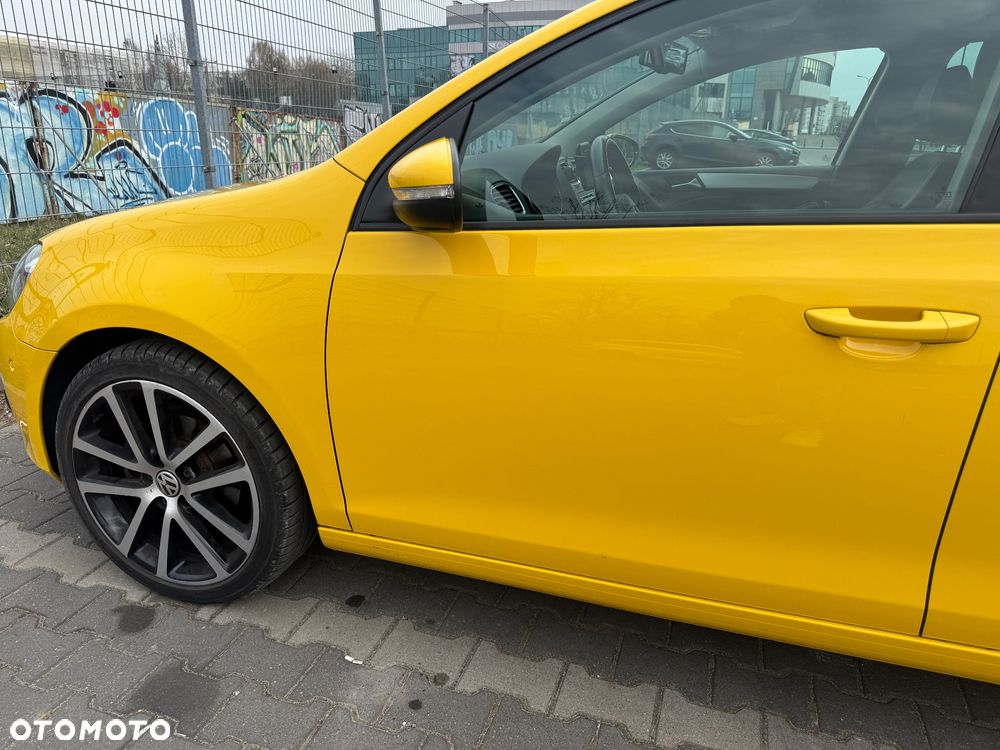 Volkswagen Golf 2.0 TDI DPF DSG Highline - 25