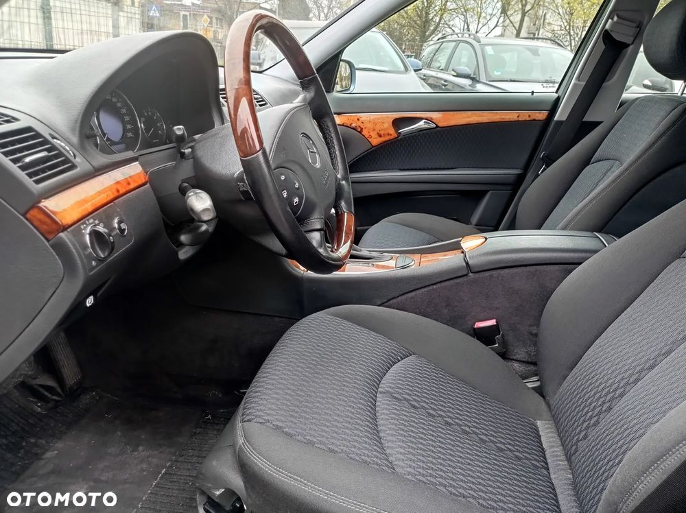 UWAGA ! 2006 MERCEDES W211 BENZ SEDAN AVANGARDE V6 272PS AUTOMAT PODLPG MALE KM I WLASC PL - 8