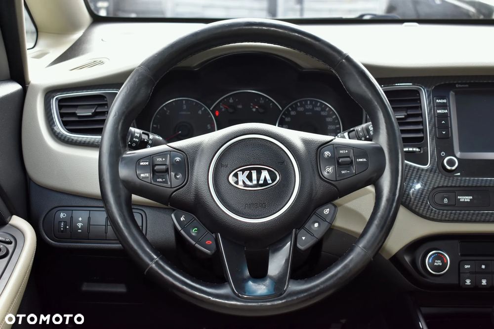 Kia Carens 1.7 CRDi 141 ISG Vision - 28