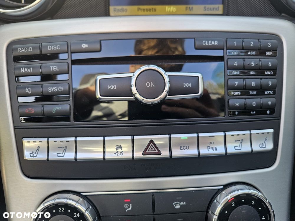 Mercedes-Benz SLK 200 CGI - 23