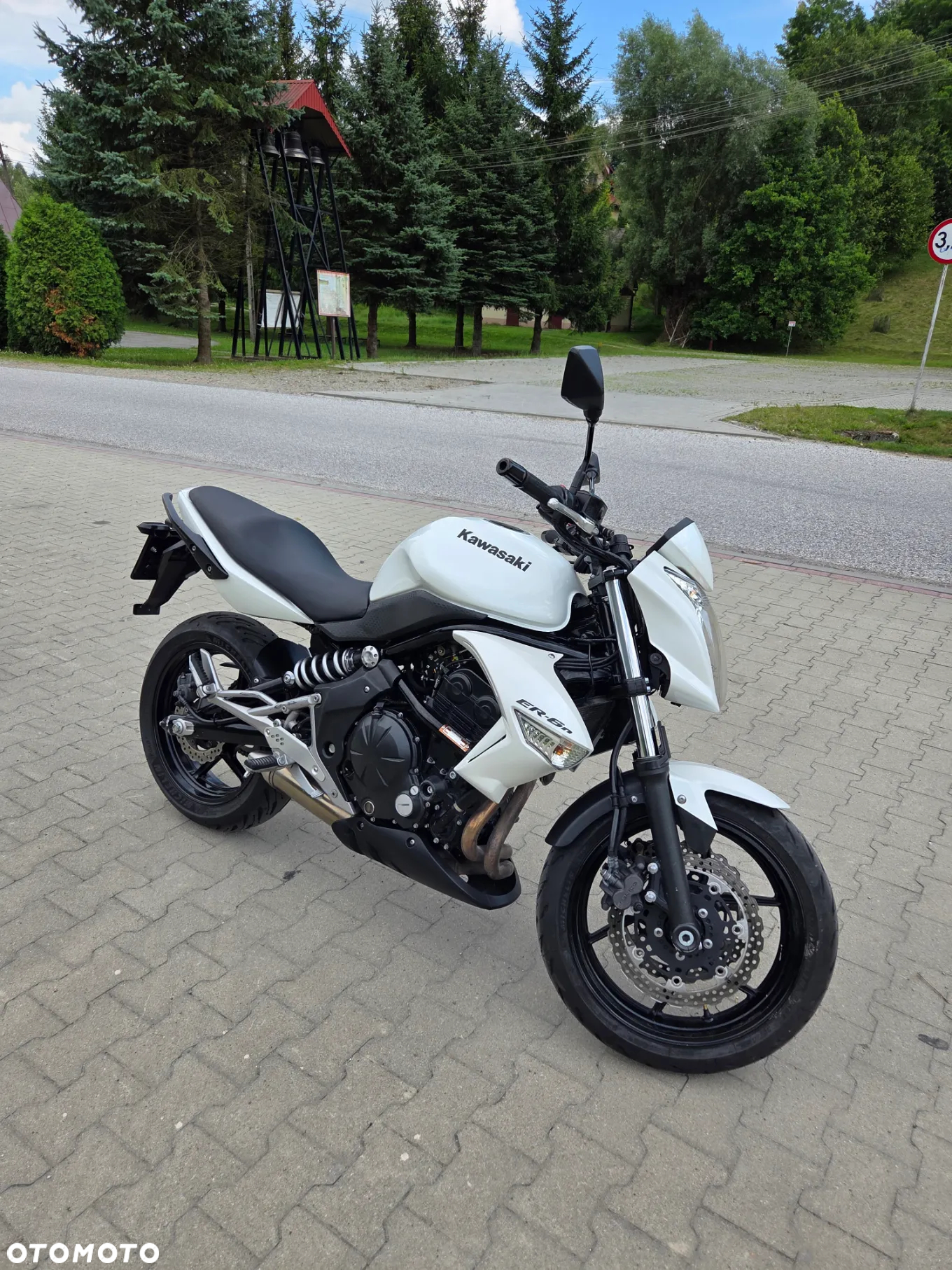 Kawasaki ER - 13