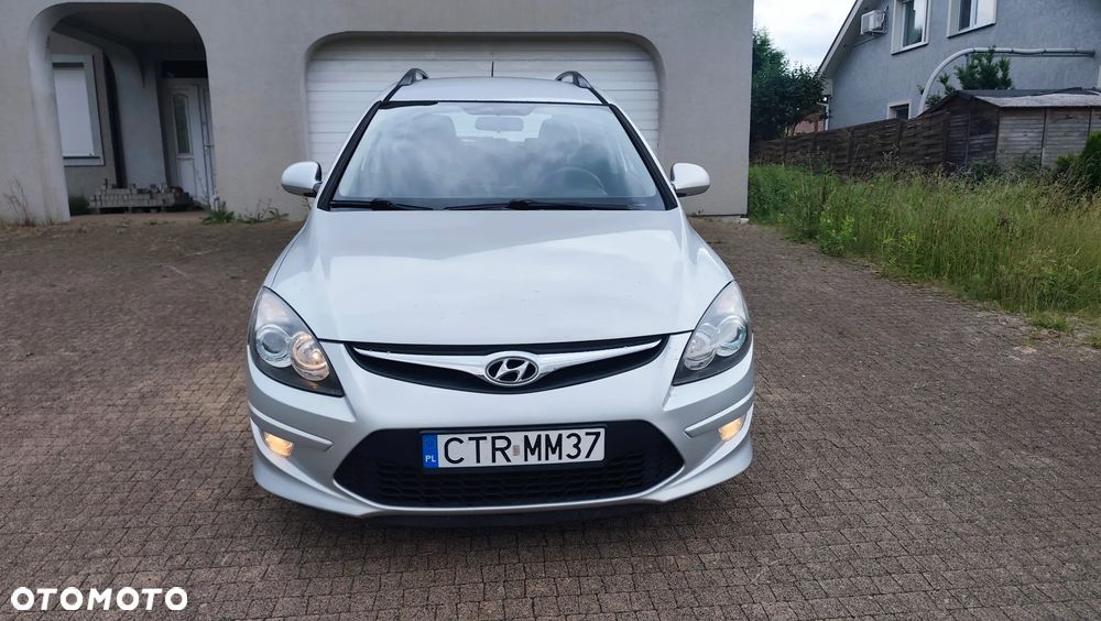 Hyundai i30 blue 1.6 CRDi Premium - 30