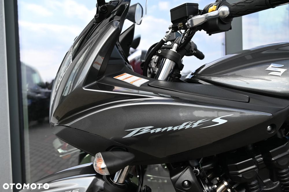 Suzuki Bandit - 38
