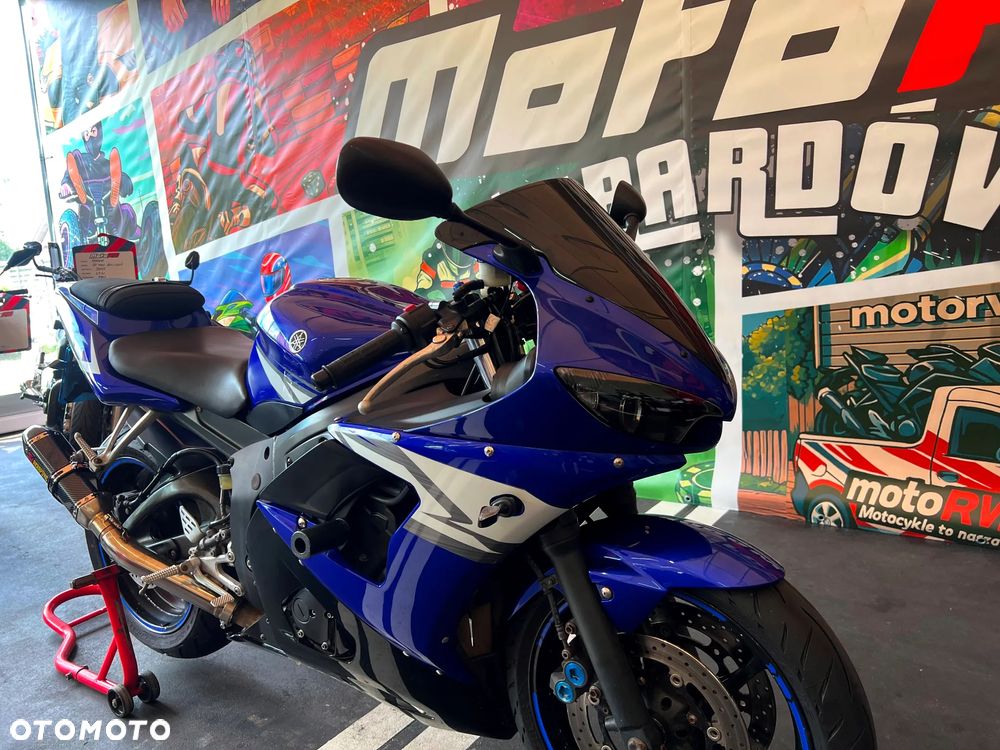 Yamaha R6 - 6