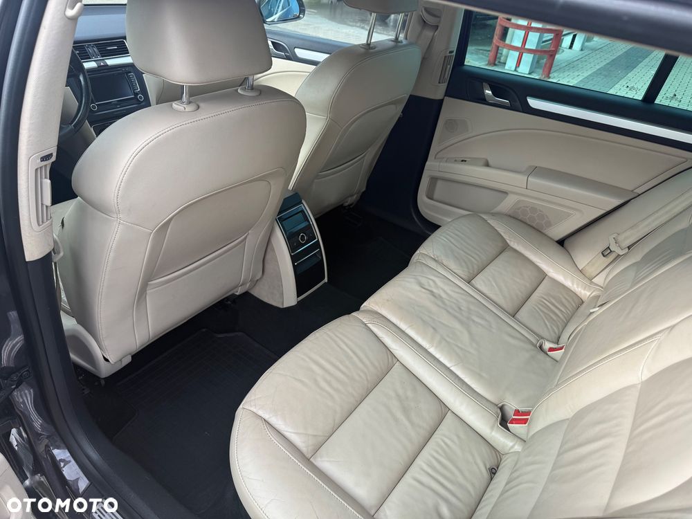 Skoda Superb 1.8 TSI Elegance DSG - 7
