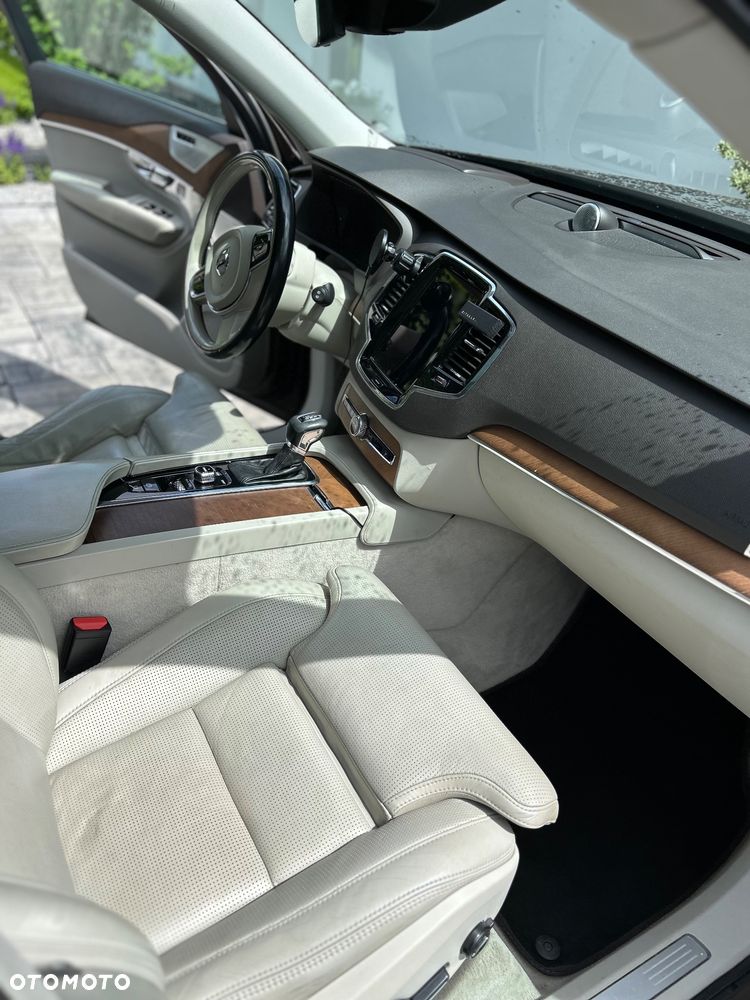 Volvo XC 90 D5 AWD Inscription 7os - 29