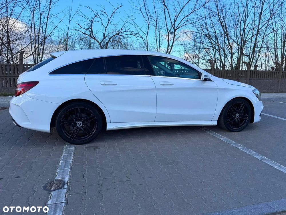 Mercedes-Benz CLA 220 4-Matic AMG Line - 18