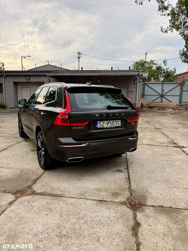 Volvo XC 60 B4 D AWD Inscription - 16