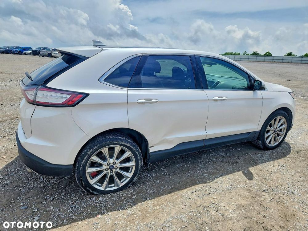 Ford Edge - 4