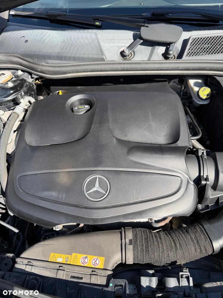 Mercedes-Benz CLA 250 4Matic 7G-DCT Sport - 23