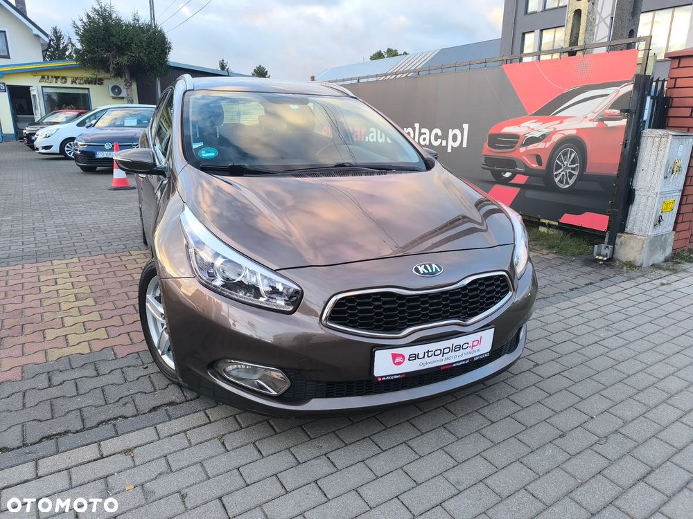 Kia Ceed 1.6 CRDi 128 Dream Team Edition - 26