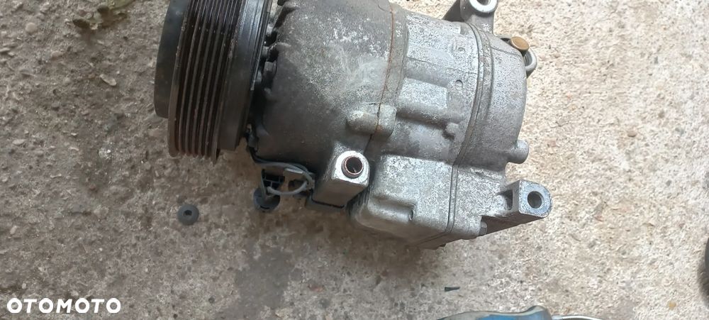 Sprężarka Pompa klimatyzacji KIA Ceed Hyundai 1.4 16v F500-AN6AA07 - 3