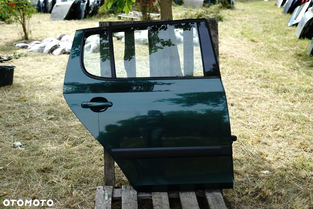 Drzwi tył tylne prawe Skoda Fabia II 5d 9573