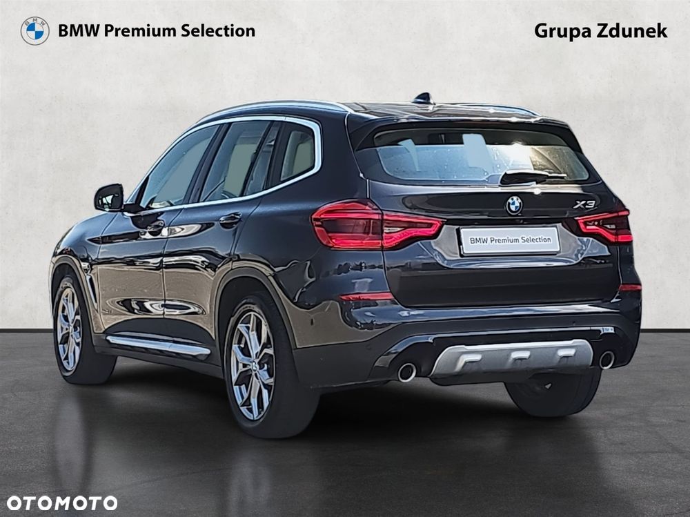 BMW X3 xDrive20d - 12