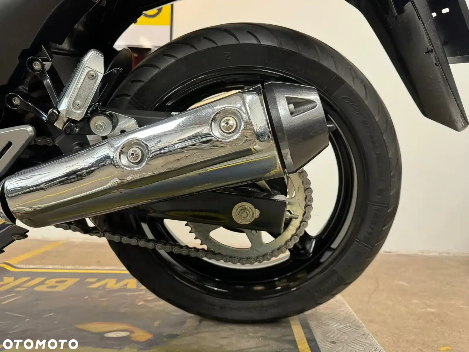 Suzuki GW 250 - 24