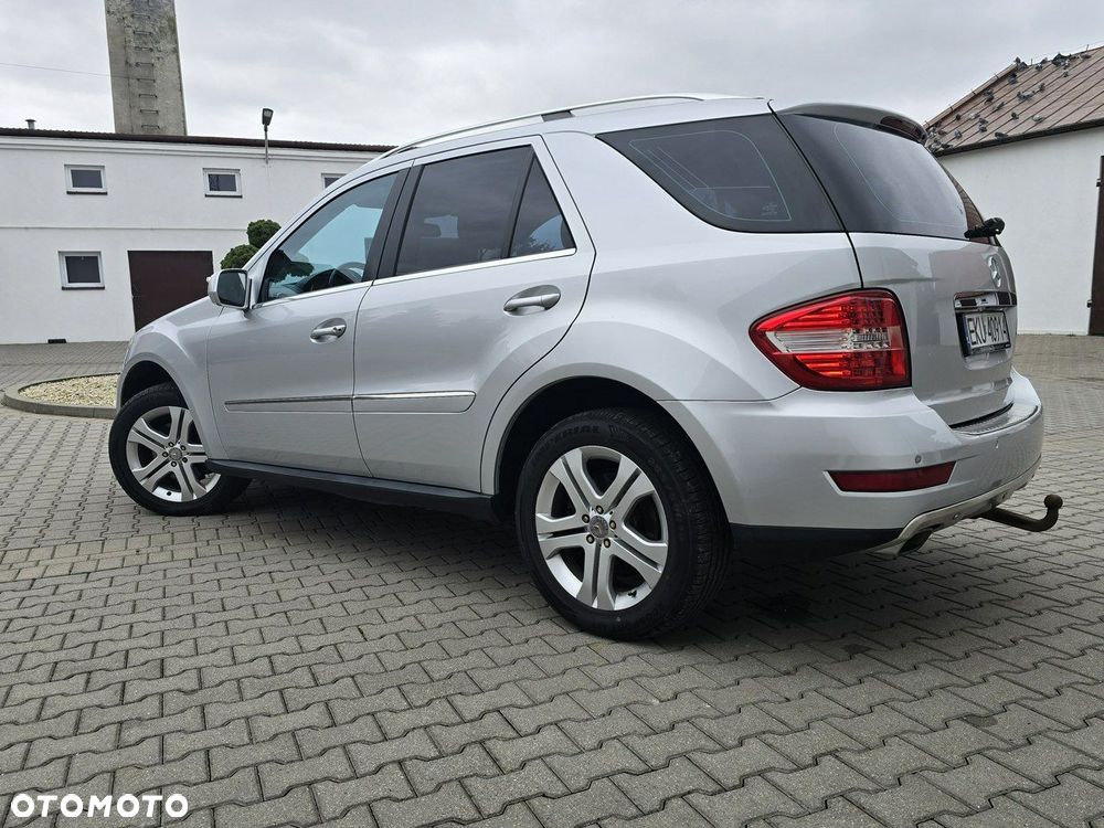 Mercedes-Benz ML - 13