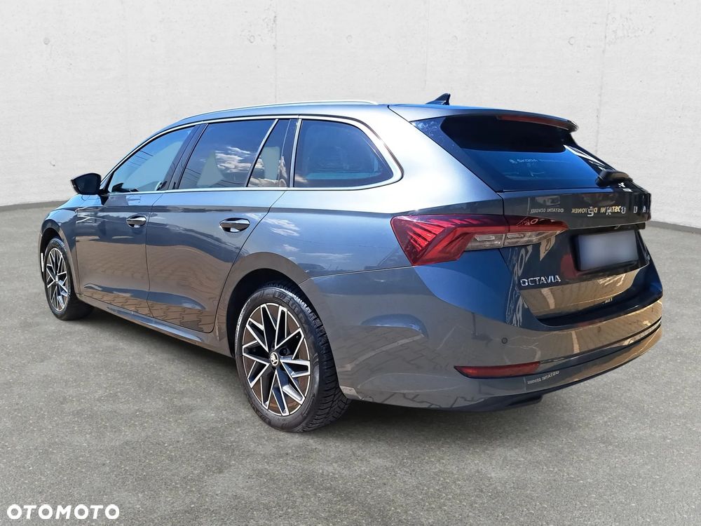 Skoda Octavia 2.0 TSI 4x4 Style DSG - 8