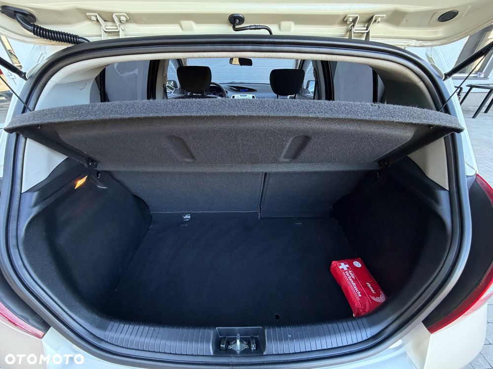 Hyundai i20 1.2 Comfort - 13