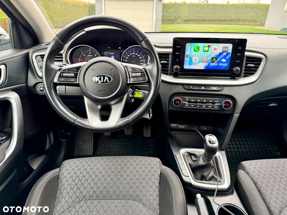 Kia Ceed 1.6 CRDi SCR M - 23