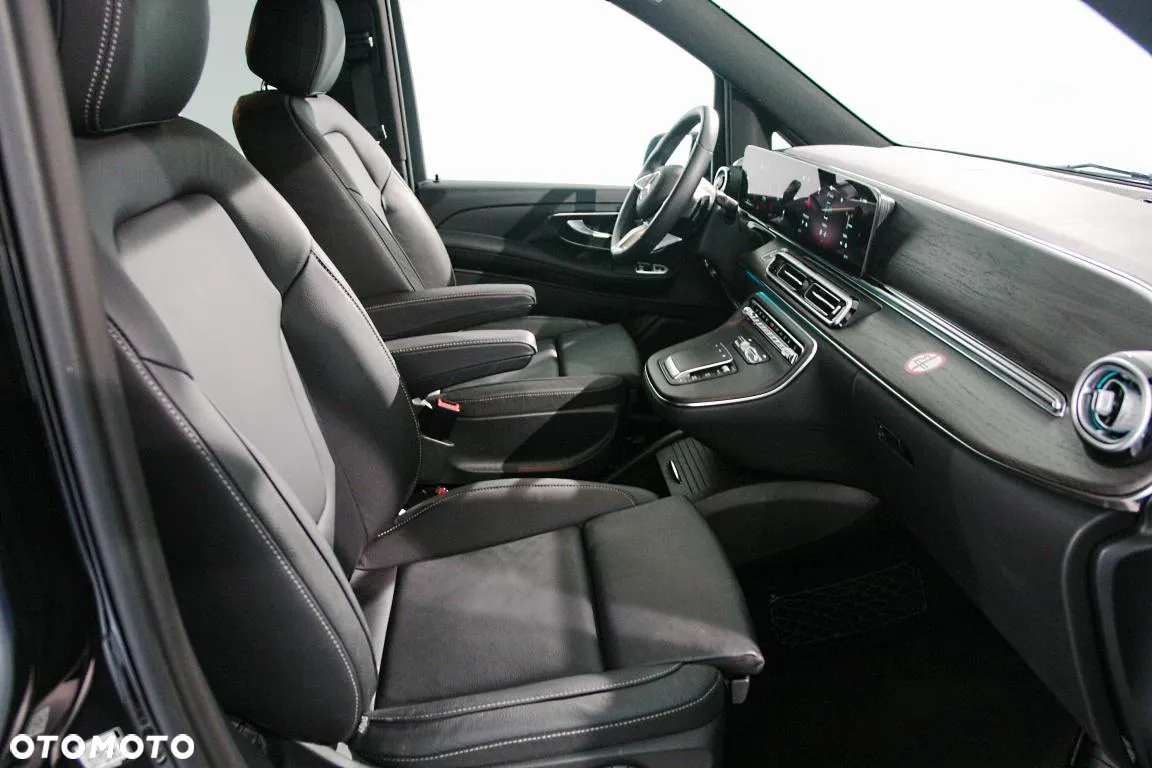 Mercedes-Benz Klasa V 300 d extralang 9G-TRONIC Avantgarde - 21