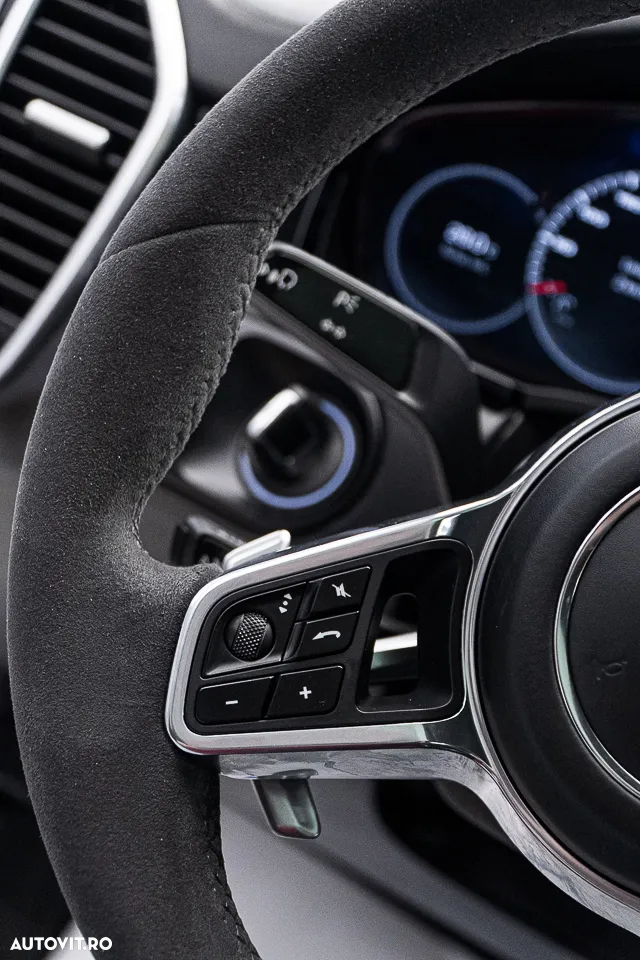 Porsche Cayenne Coupe Tiptronic S - 27